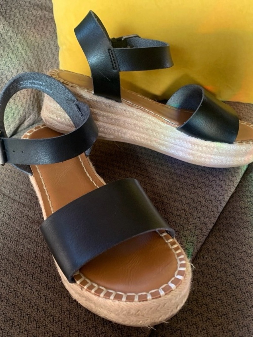Universal Thread Black Espadrille Platform Sandals